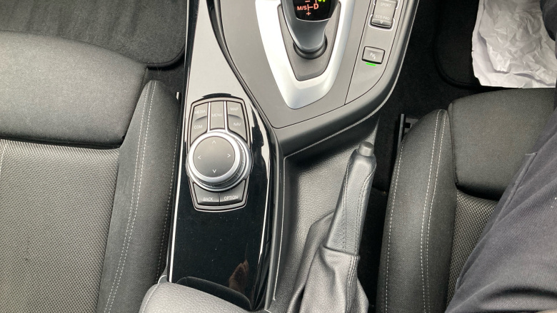 BMW 1 Series 118d Sport 5dr [Nav/Servotronic] Step Auto Diesel Hatchback